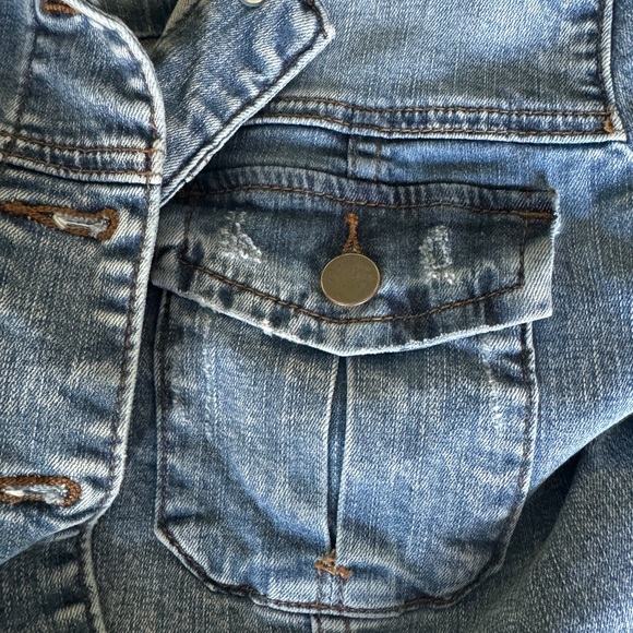 Kut from the Kloth Kara Denim Jacket - Medium Women’s - Picture 5 of 11
